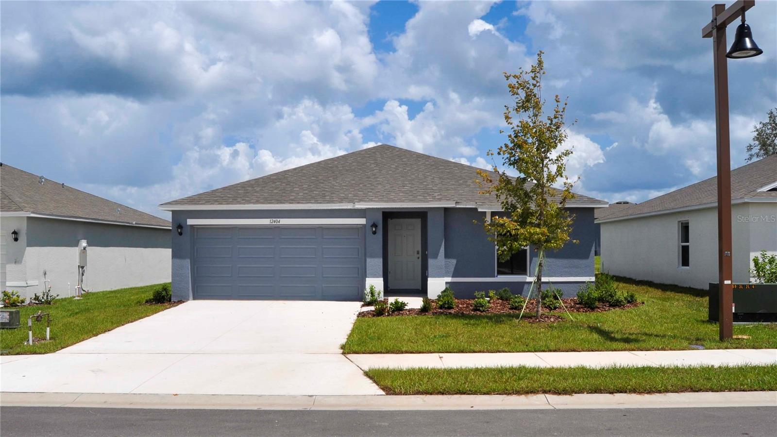 12404 Hopscotch Ave — photo