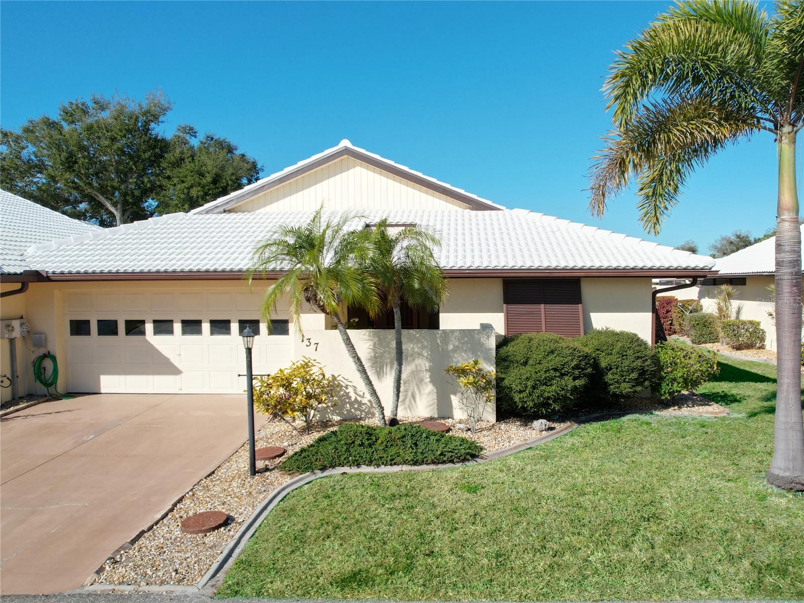 137 Drifting Sands Dr — photo