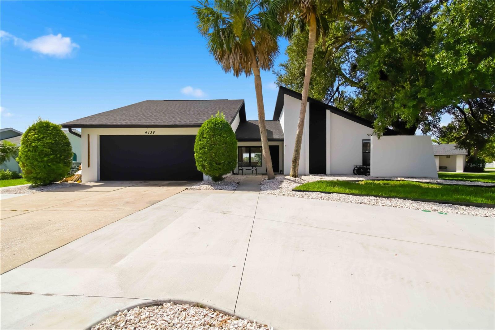 4134 Eastwood Dr — photo