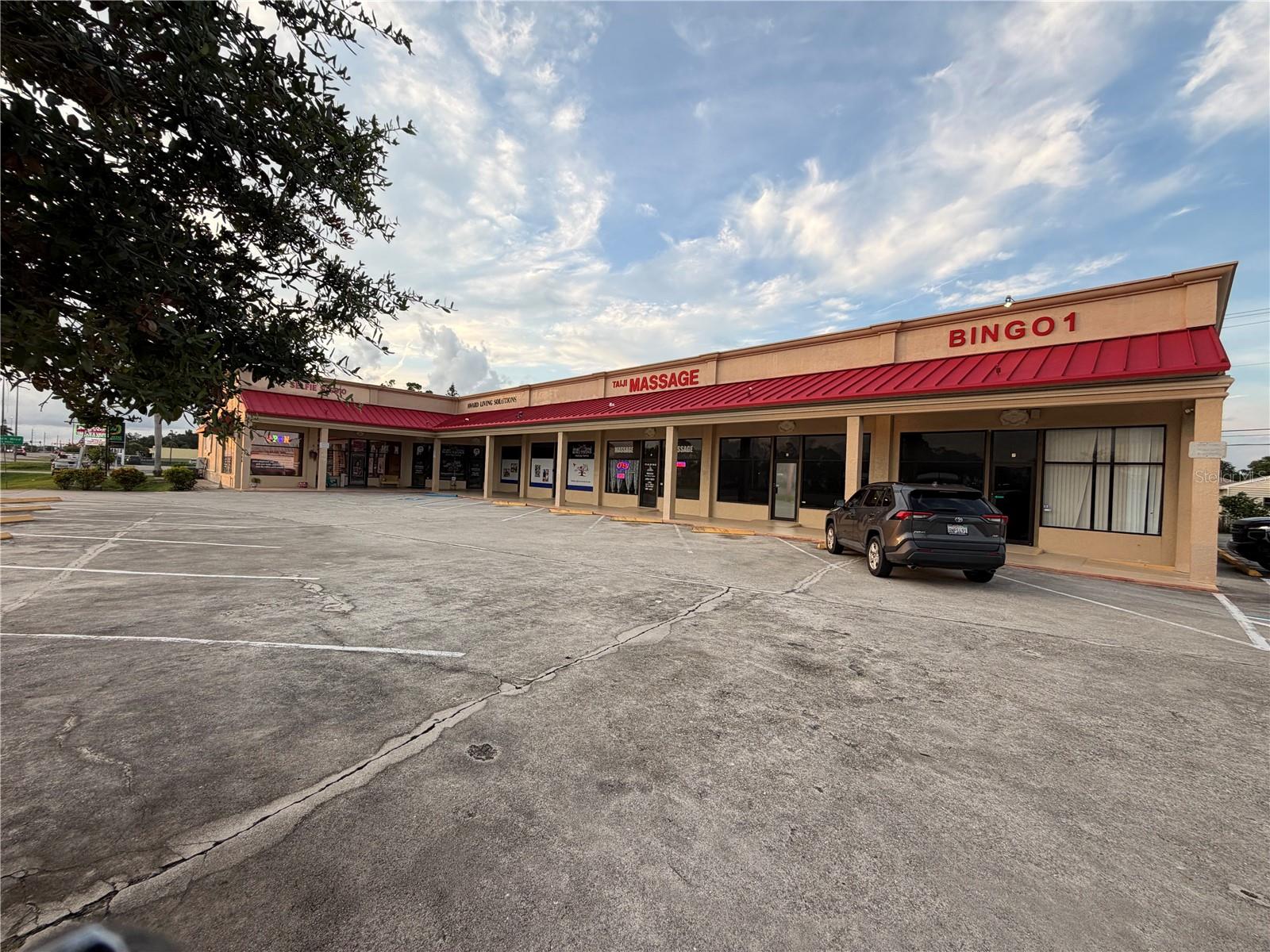 2826 Tamiami Trl #6&7 — photo