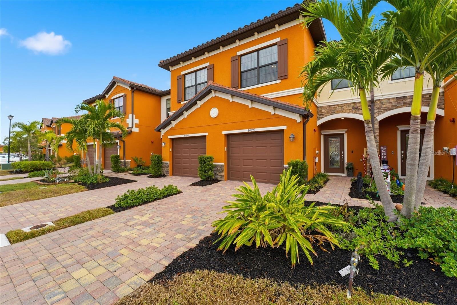 20392 Lagente Cir — photo