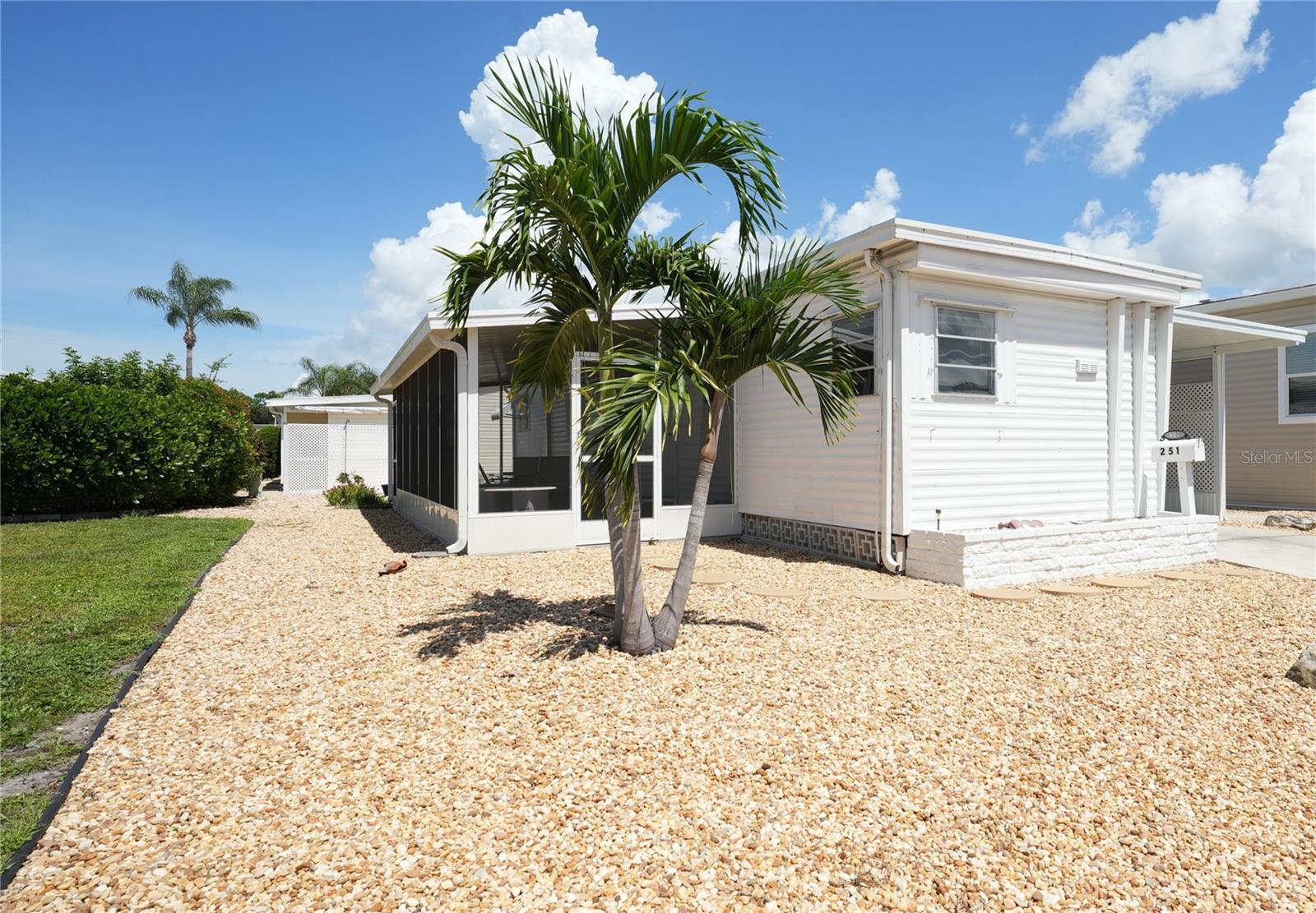 251 Southwinds Dr — photo