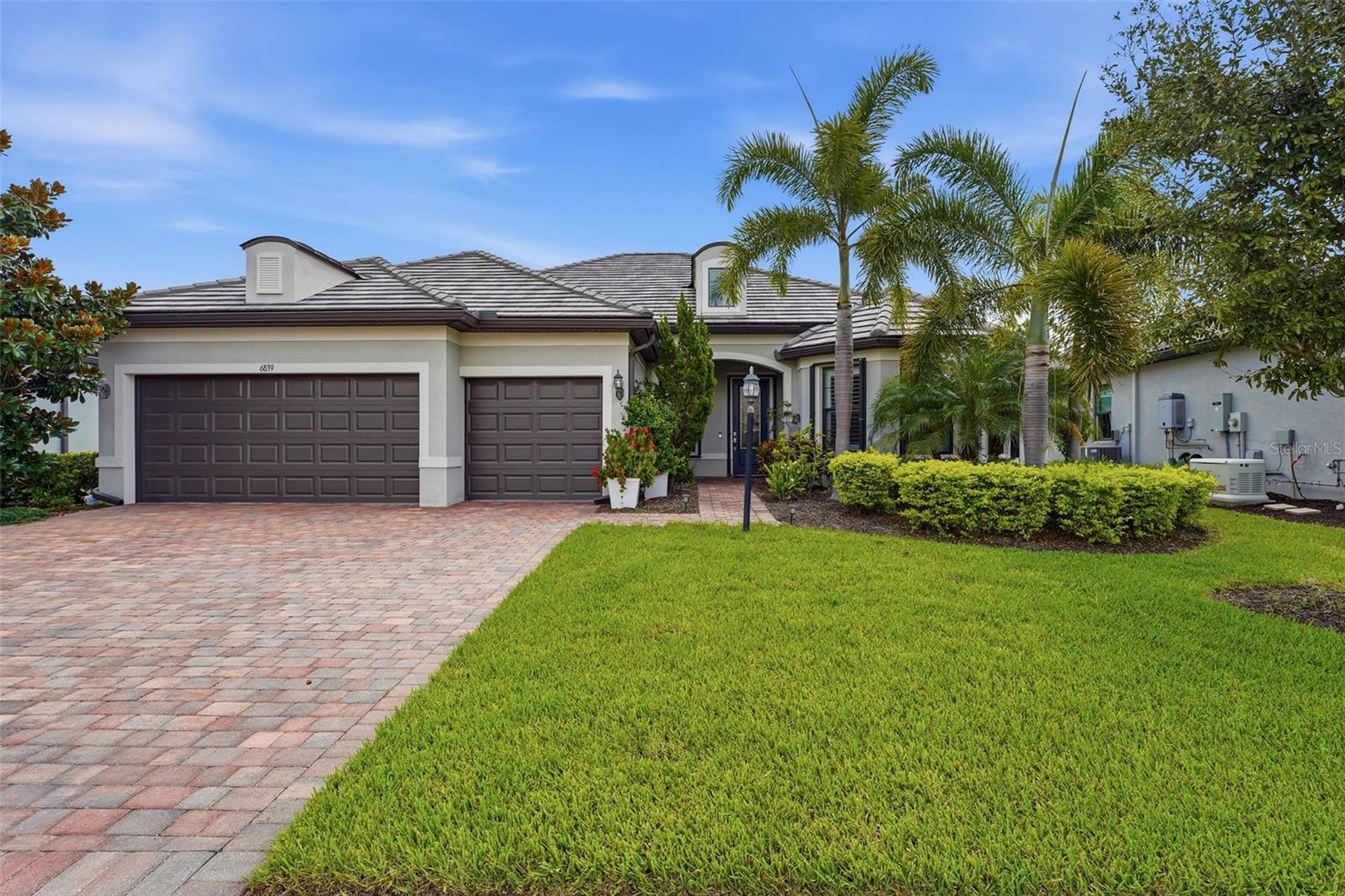 6839 Chester Trl — photo
