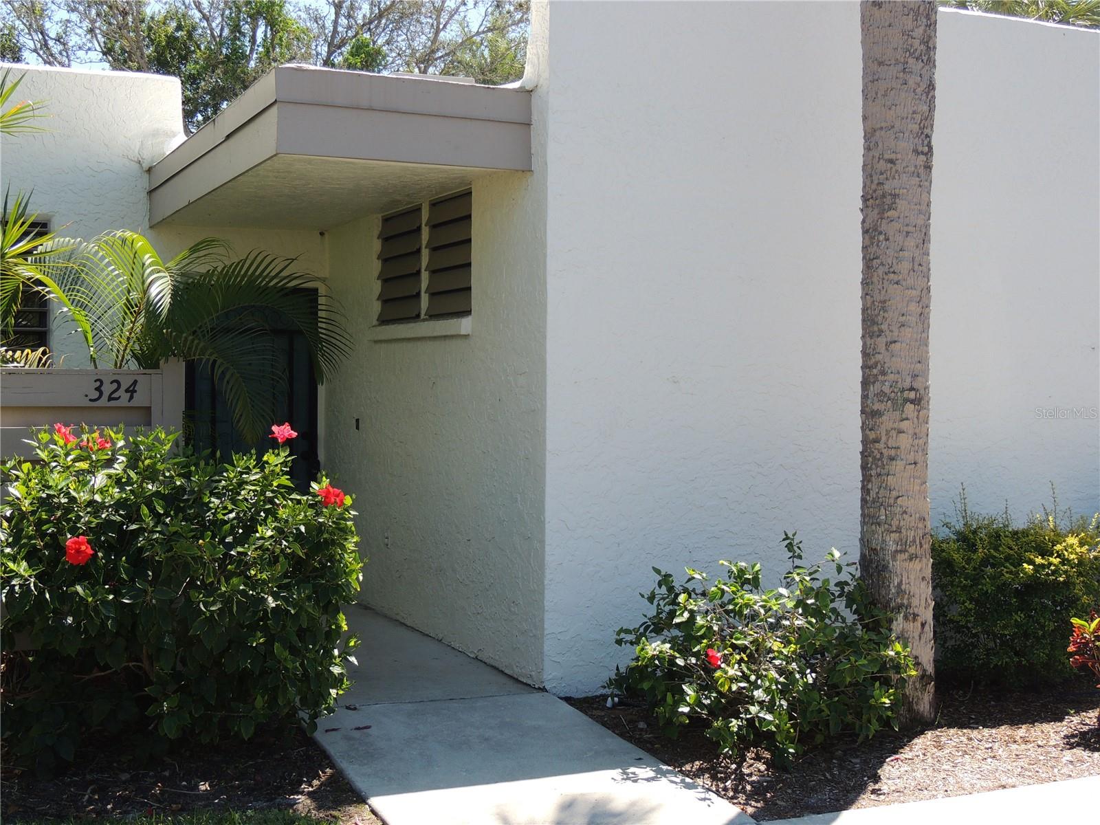 324 Timberlake Dr #324 — photo