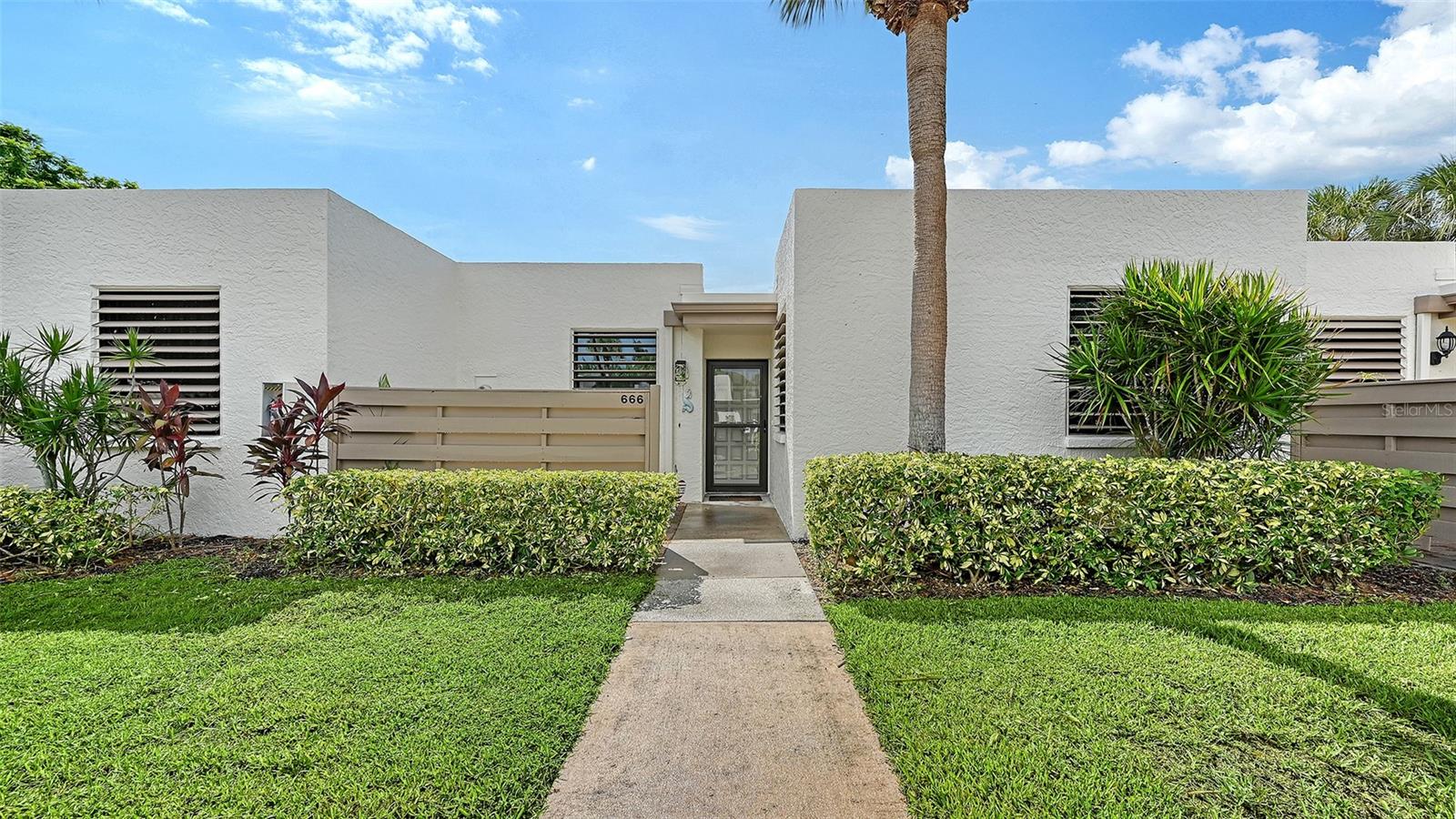 666 Woodlawn Dr #666 — photo