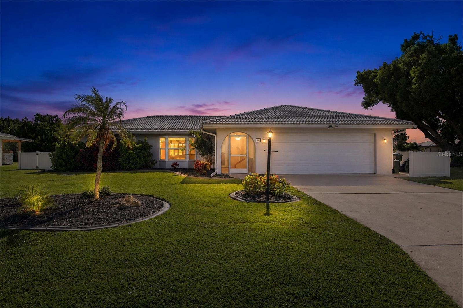 302 Degas Dr — photo
