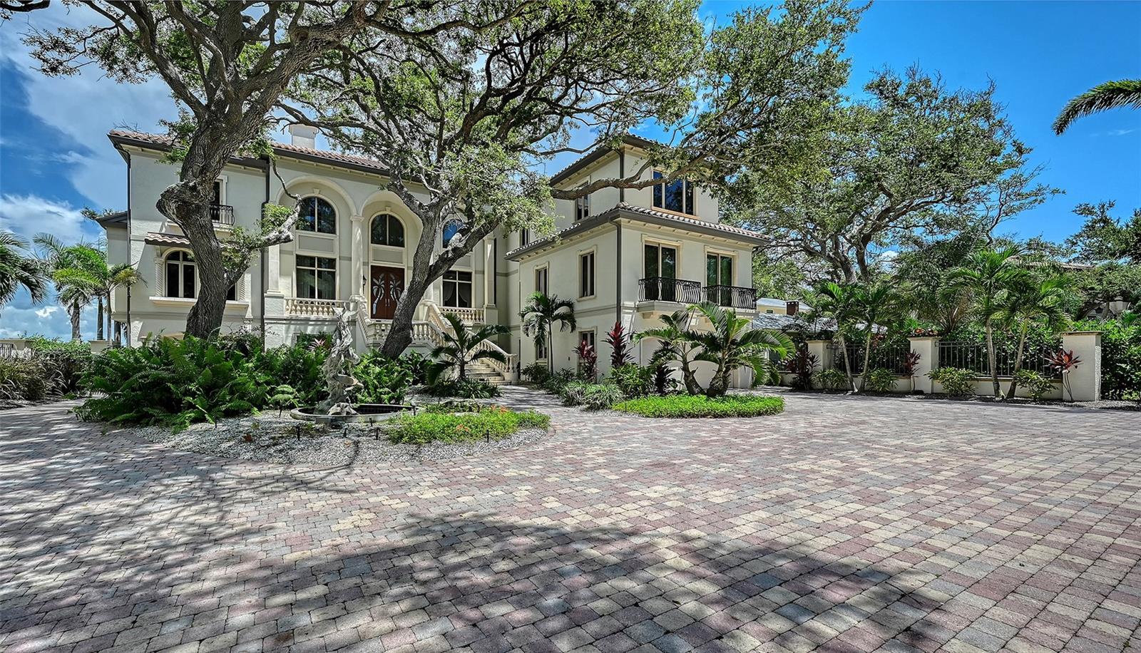 1216 N Casey Key Rd — photo