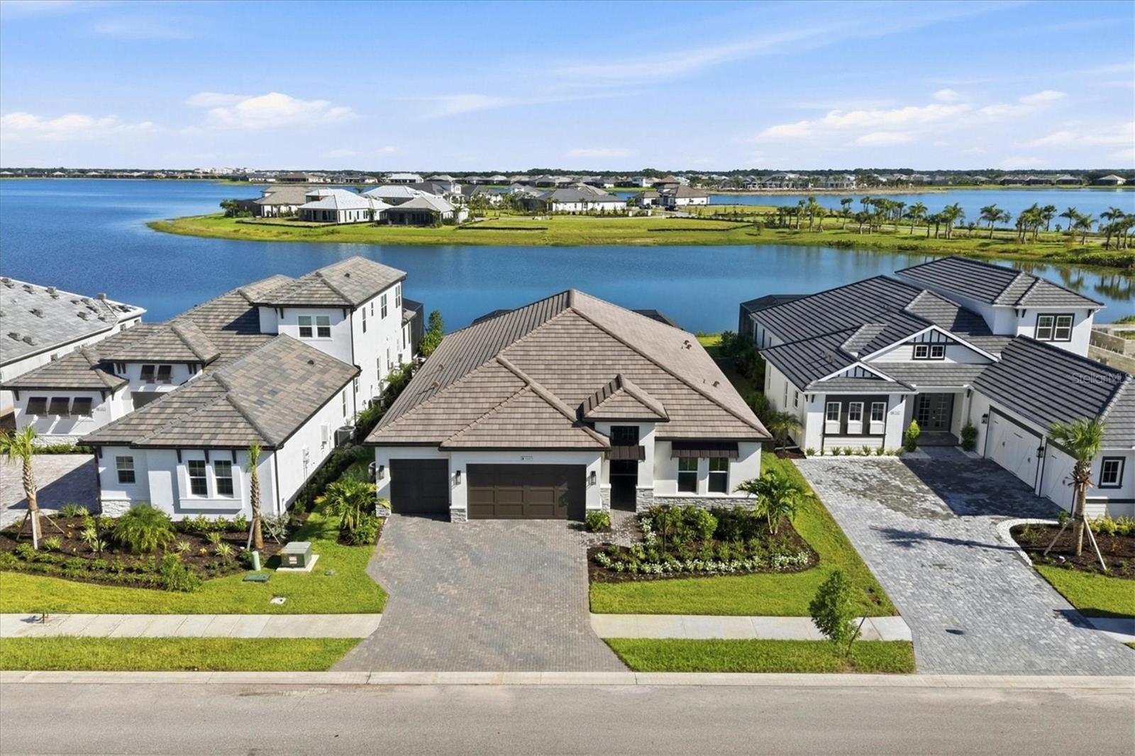 844 Blue Shell Loop, Sarasota, FL 34240 — photo 2