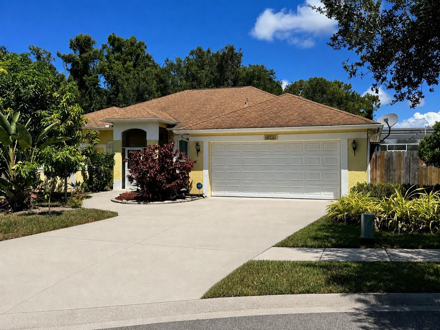 5631 Bent Oak Dr — photo