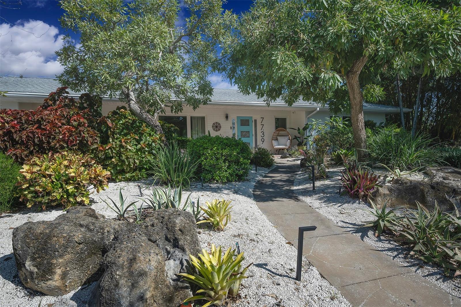 7739 Westmoreland Dr — photo
