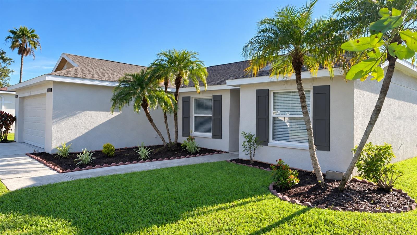 11728 Shirburn Cir — photo