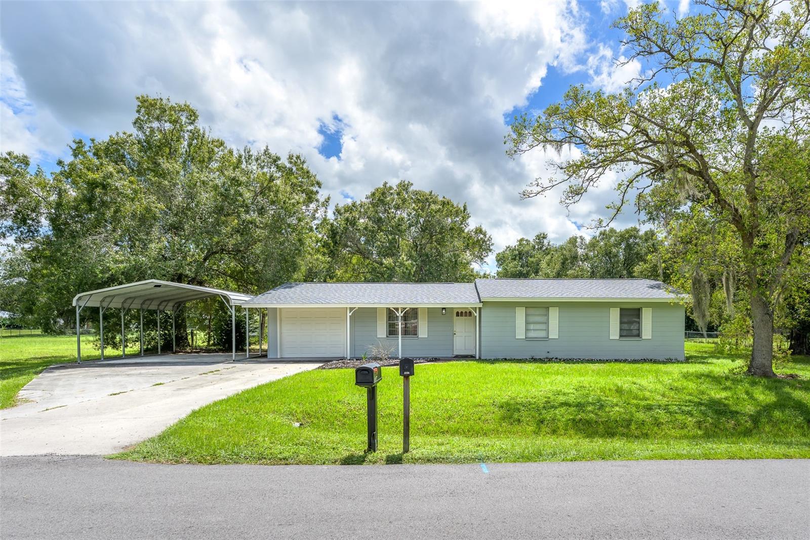 1737 SE Maple Dr — photo