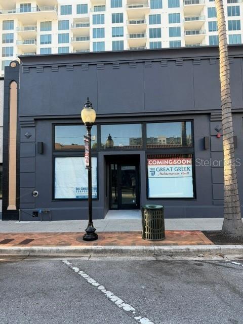 1470 Main St — photo