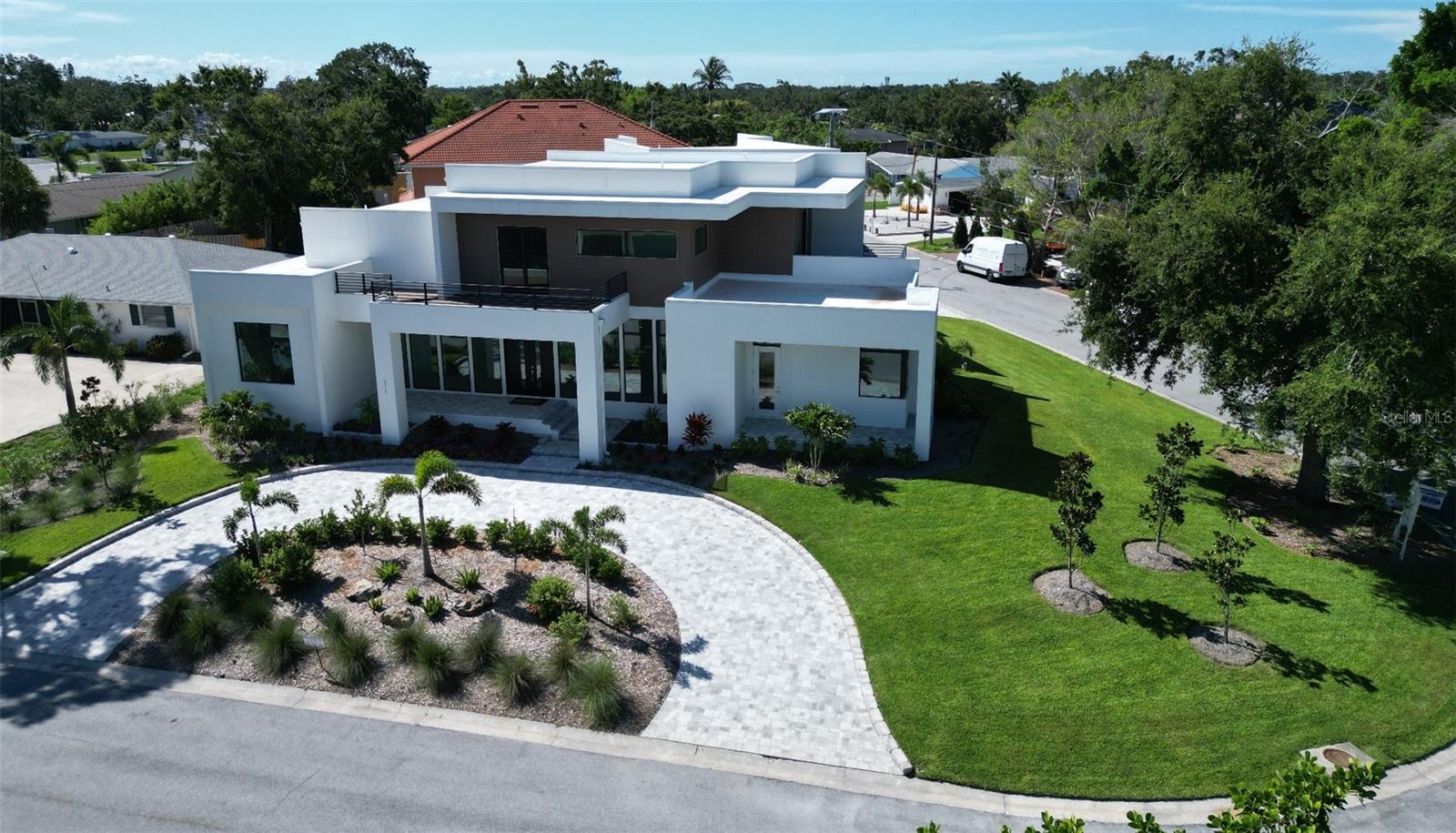 2110 Michele Dr — photo