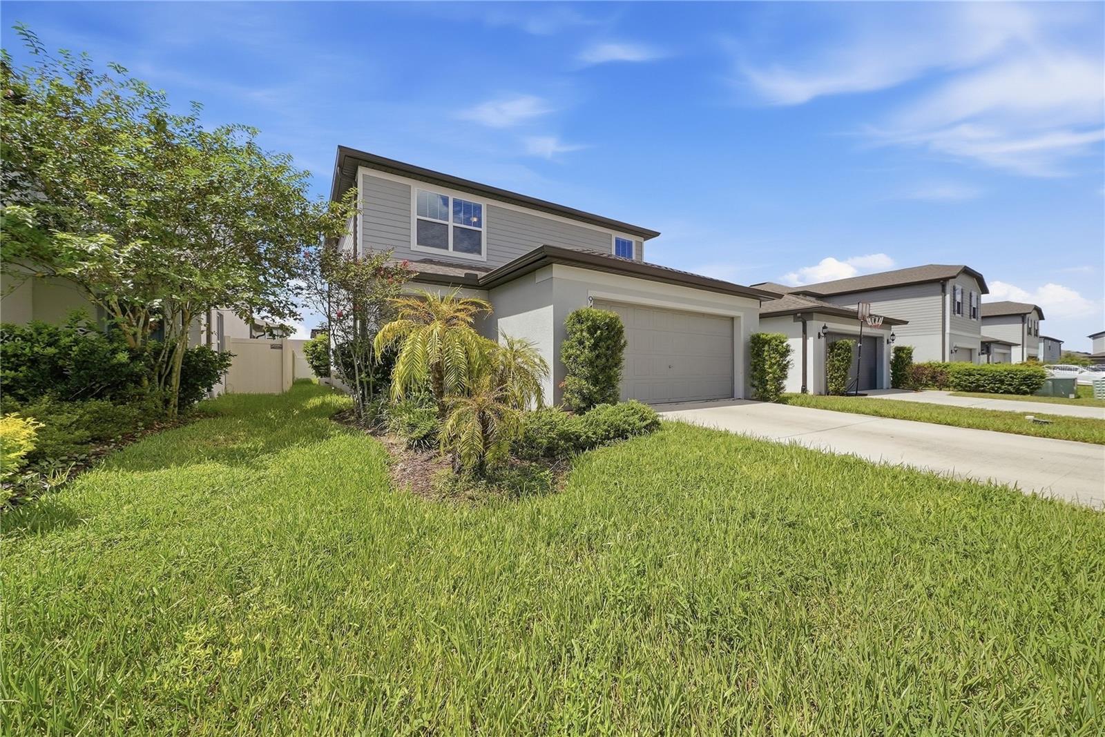 9469 Rally Spring Loop, Wesley Chapel, FL 33545 — photo 2