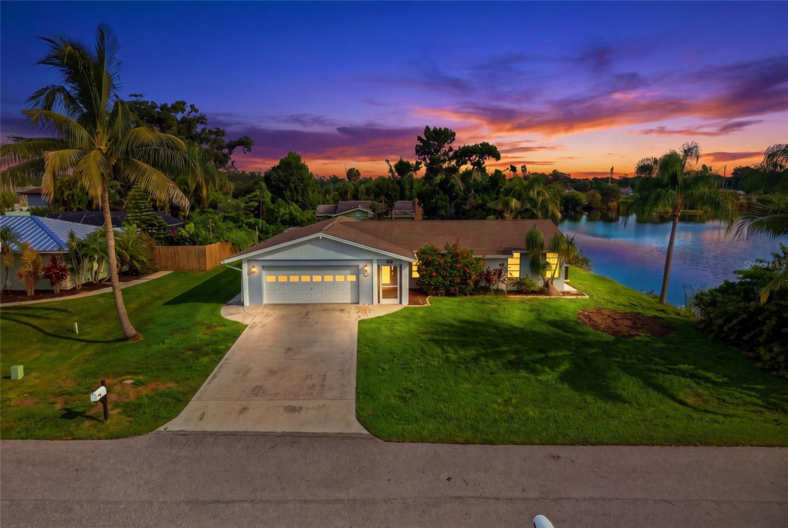 3667 Carol Ln — photo