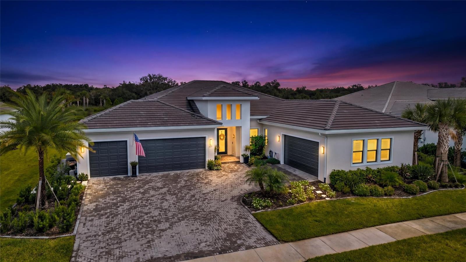 4592 Mondrian Ct — photo