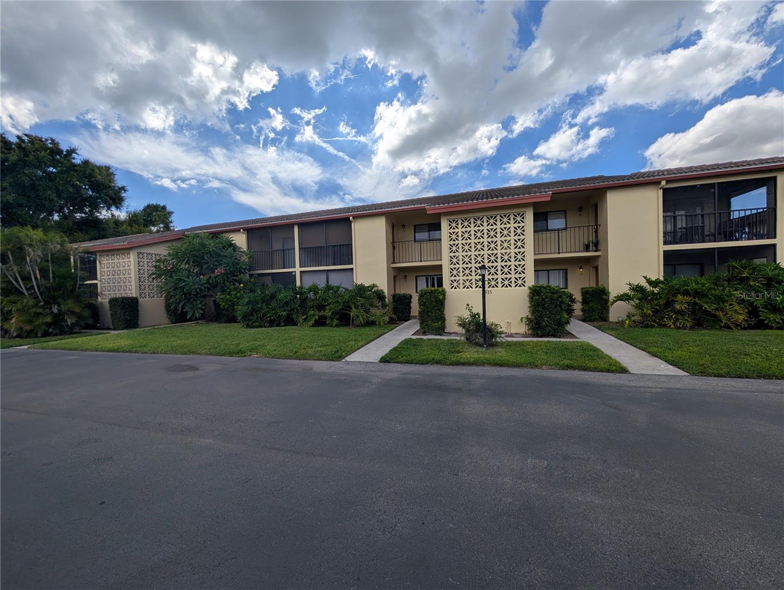 2515 Bayshore Gardens Pkwy #15 — photo