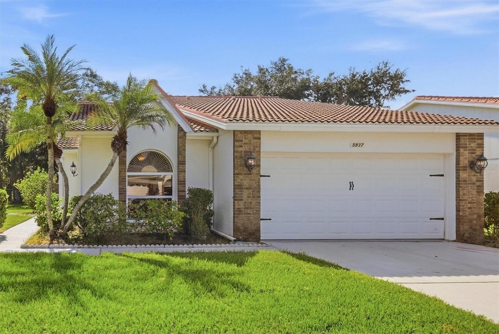 5837 Garden Lakes Dr — photo
