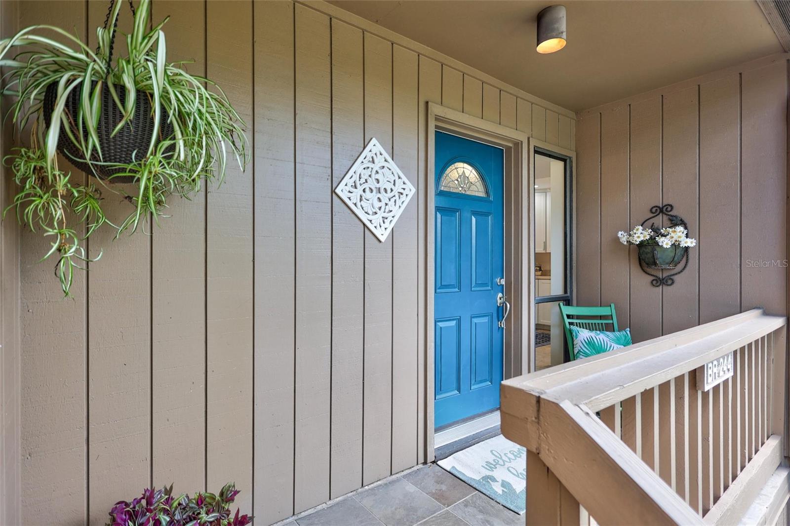 Home in Sarasota, FL 34231 — photo 2