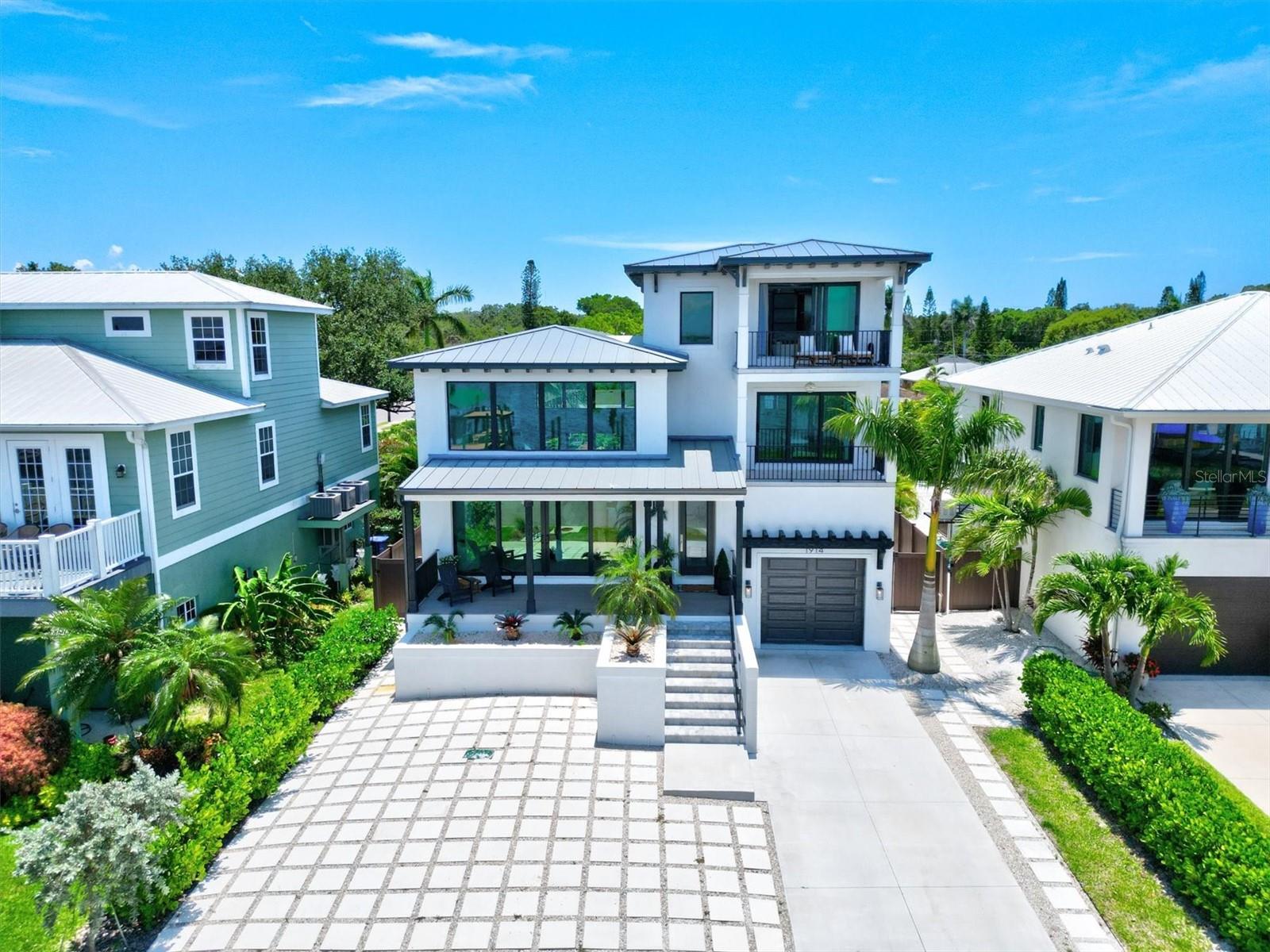 1914 Riverside Drive E, Bradenton, FL 34208 — photo 2