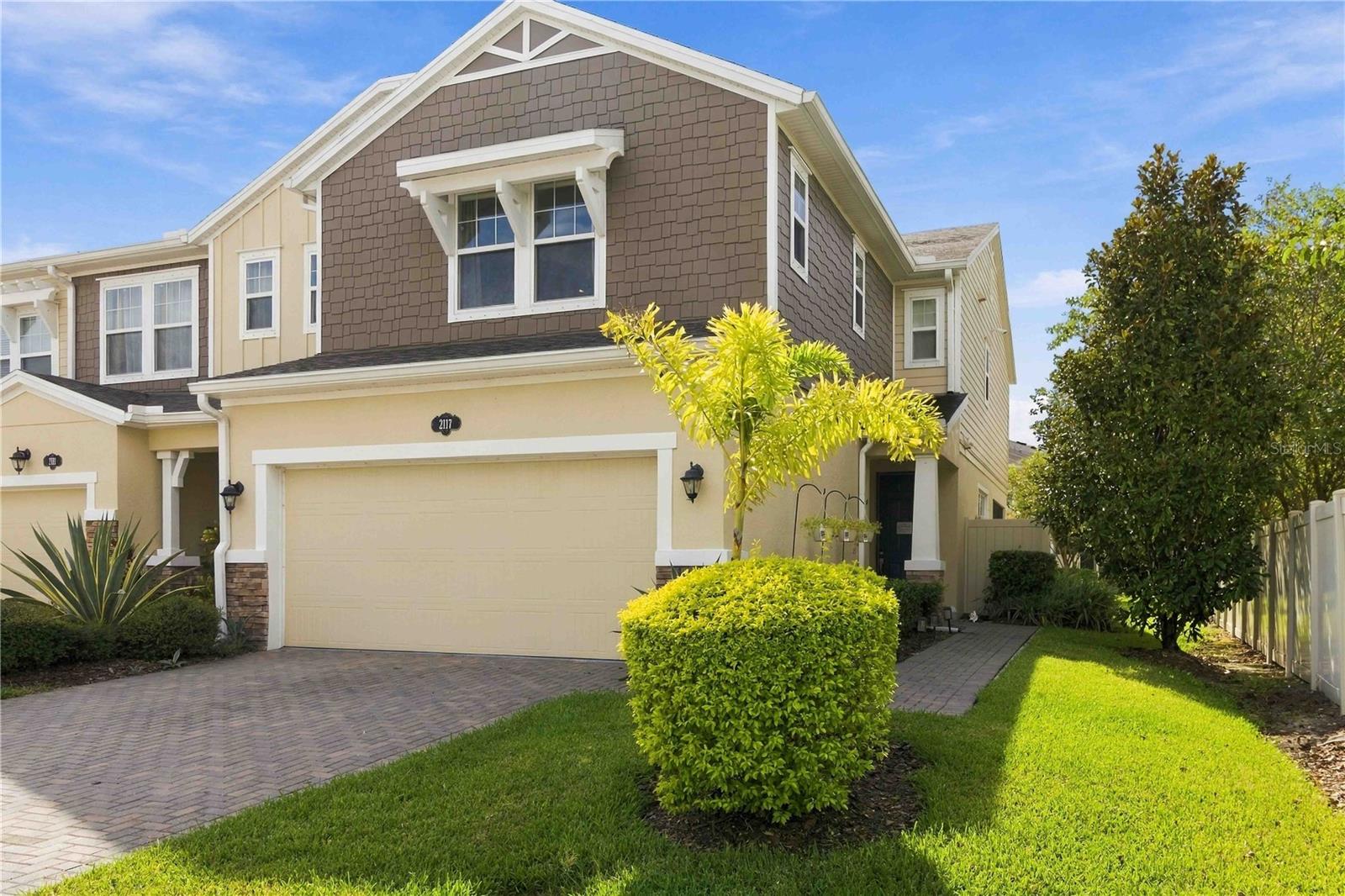 2117 Lake Waters Pl — photo