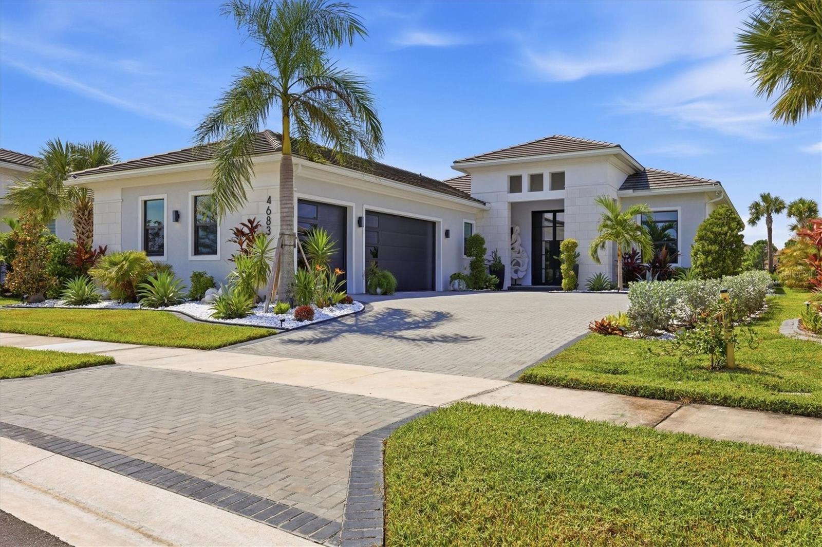 4683 Cedron Ct — photo