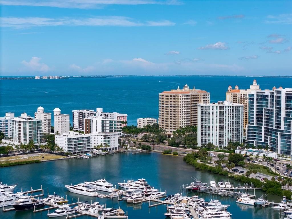 35 Watergate Dr #804 — photo