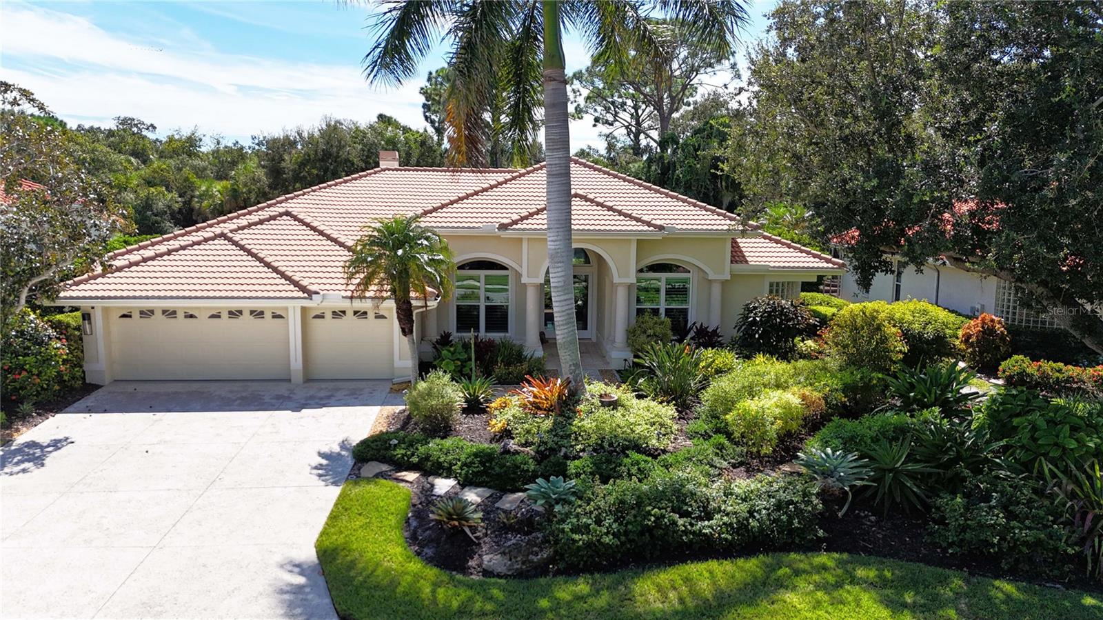 4804 Benchmark Ct — photo