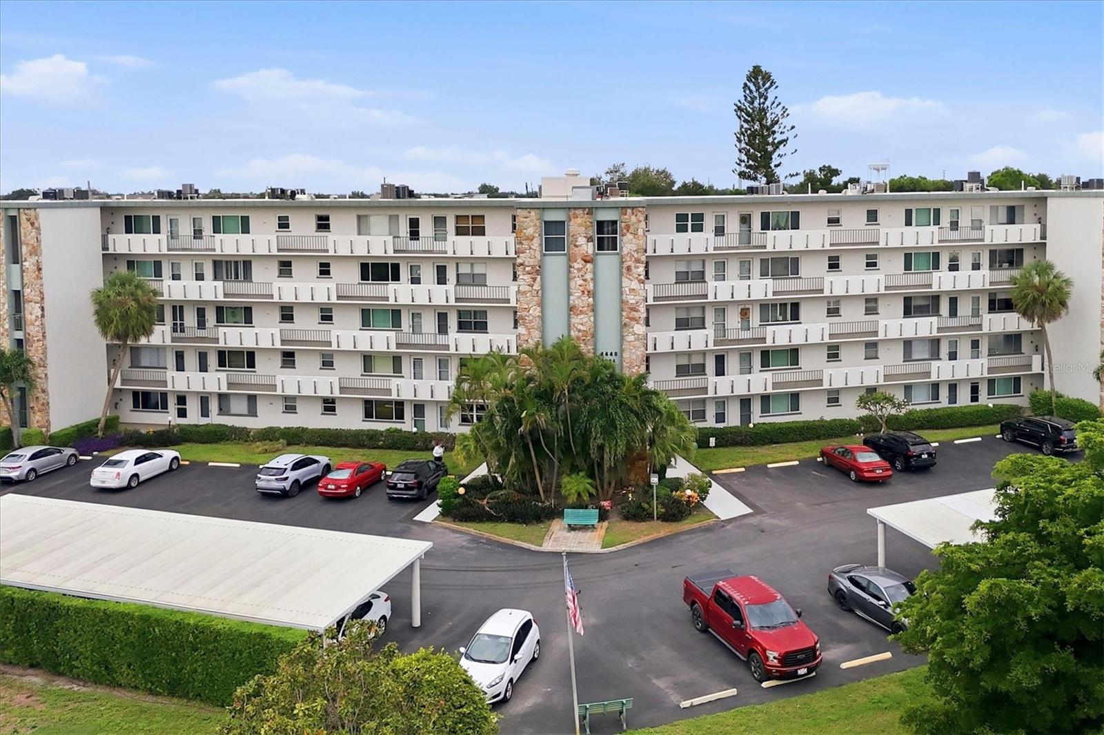 4440 Ironwood Cir #409D — photo