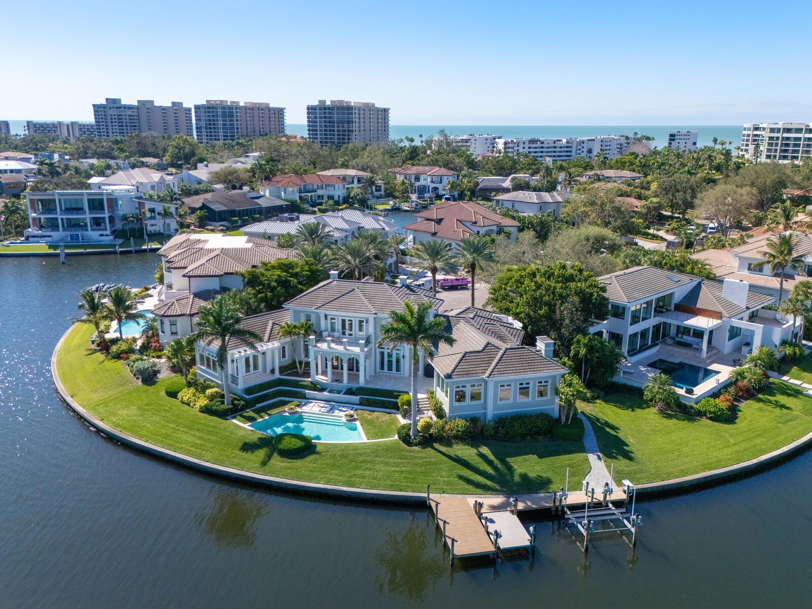 560 Harbor Point Road, Longboat Key, FL 34228 — photo 2