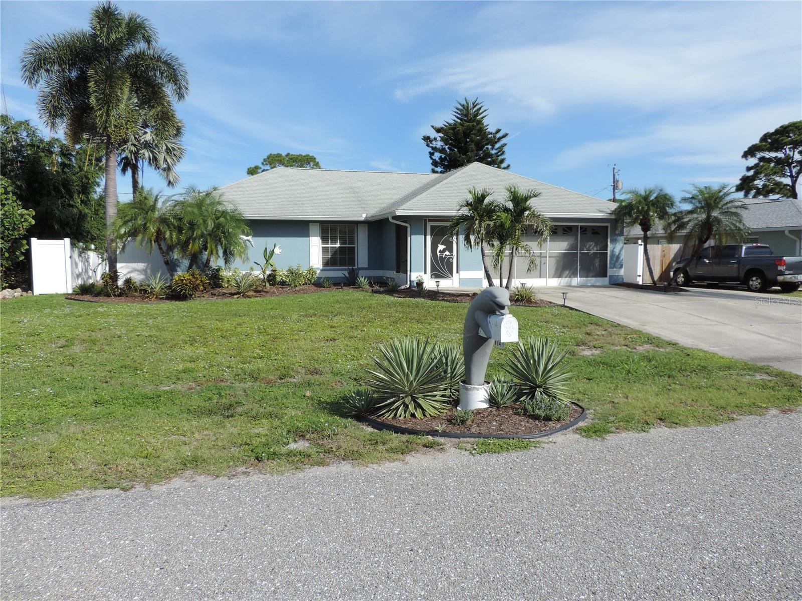 1148 Royal Rd — photo