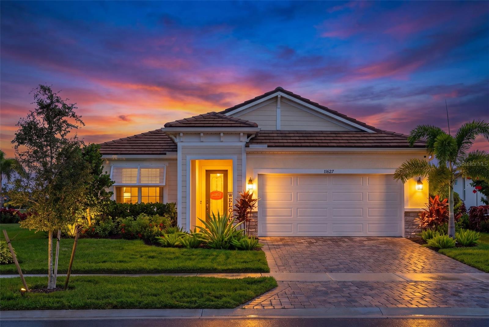 11627 Myakka Blue Dr — photo