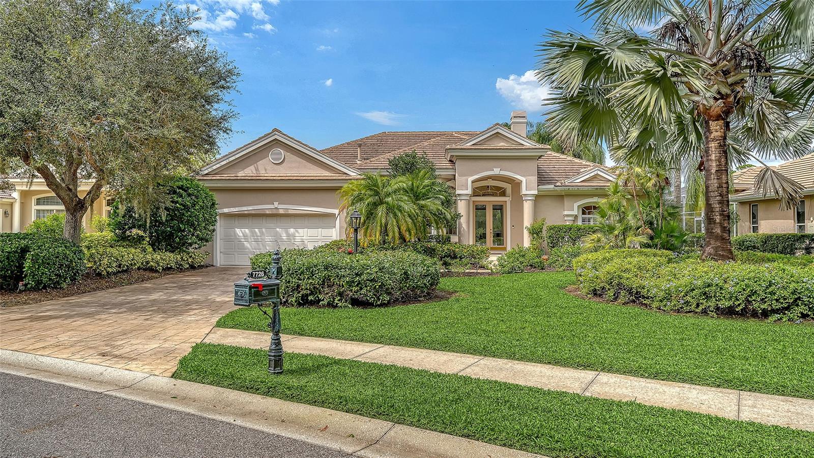 7726 Heathfield Ct — photo