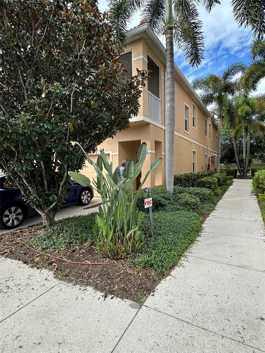 3815 Parkridge Cir #2-203 — photo