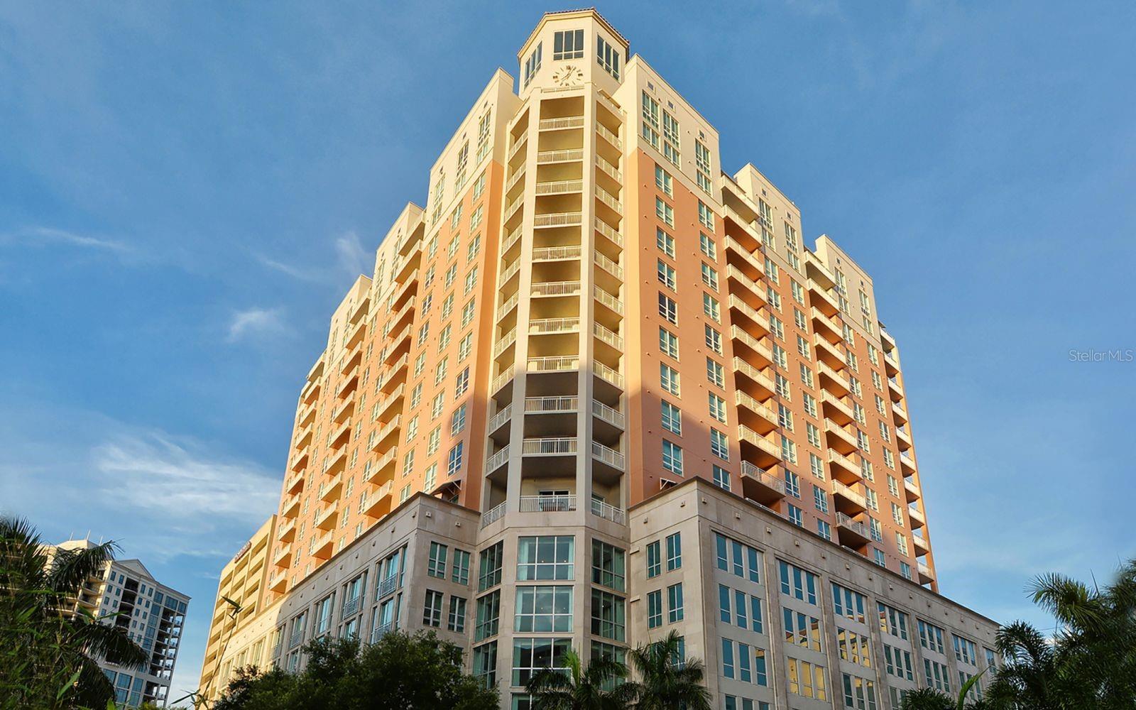 1350 Main St #1208 — photo