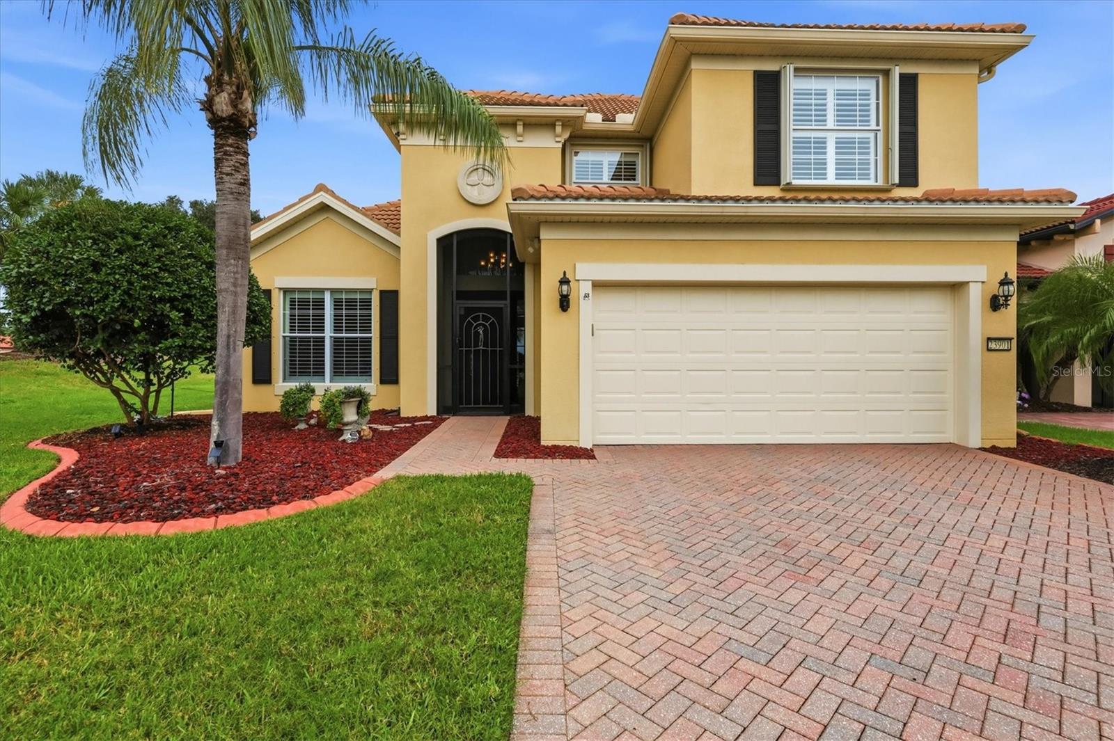 23901 Waverly Cir — photo