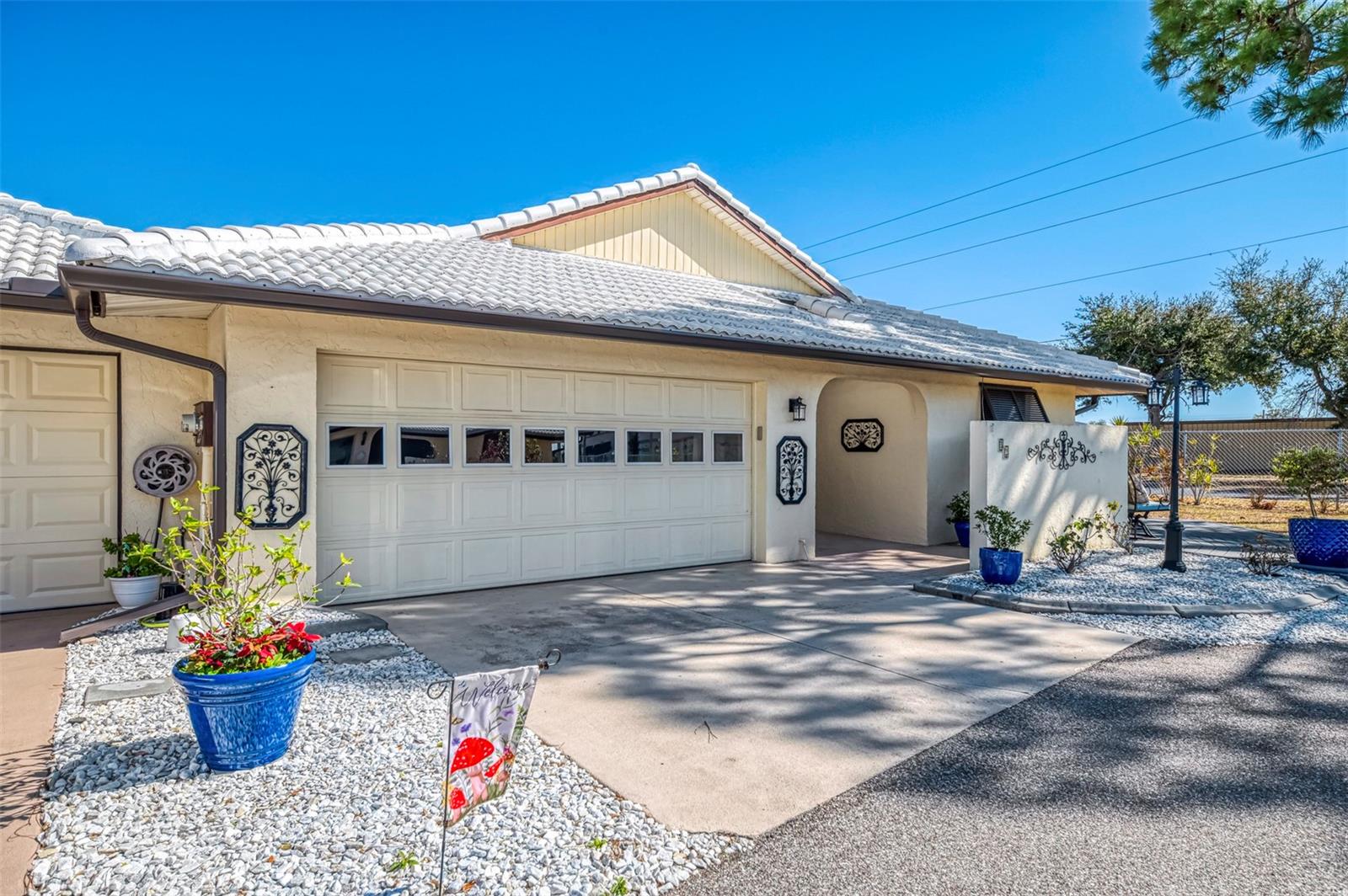 32 Pebble Rock Dr — photo