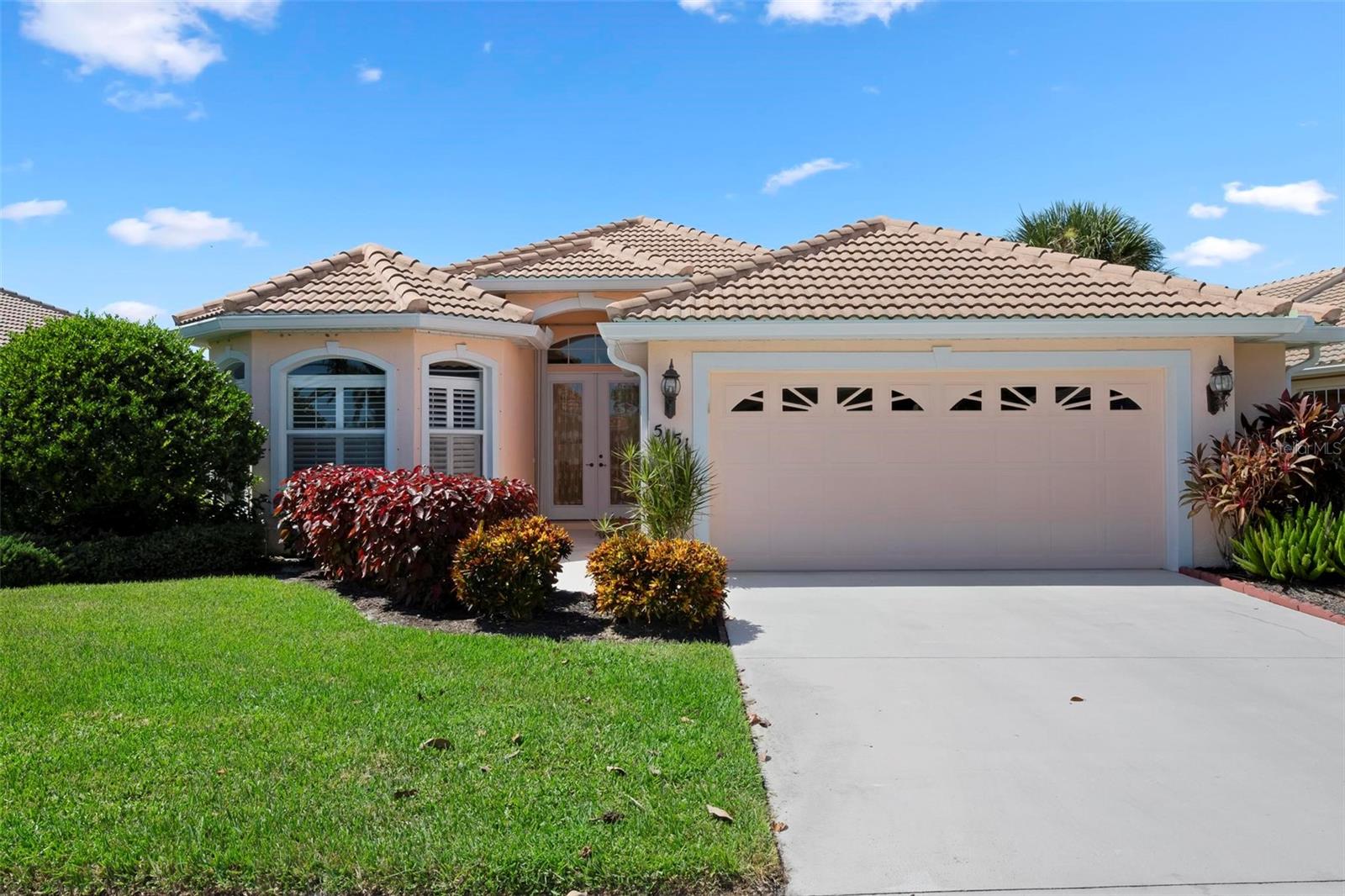 5151 Pine Shadow Ln — photo