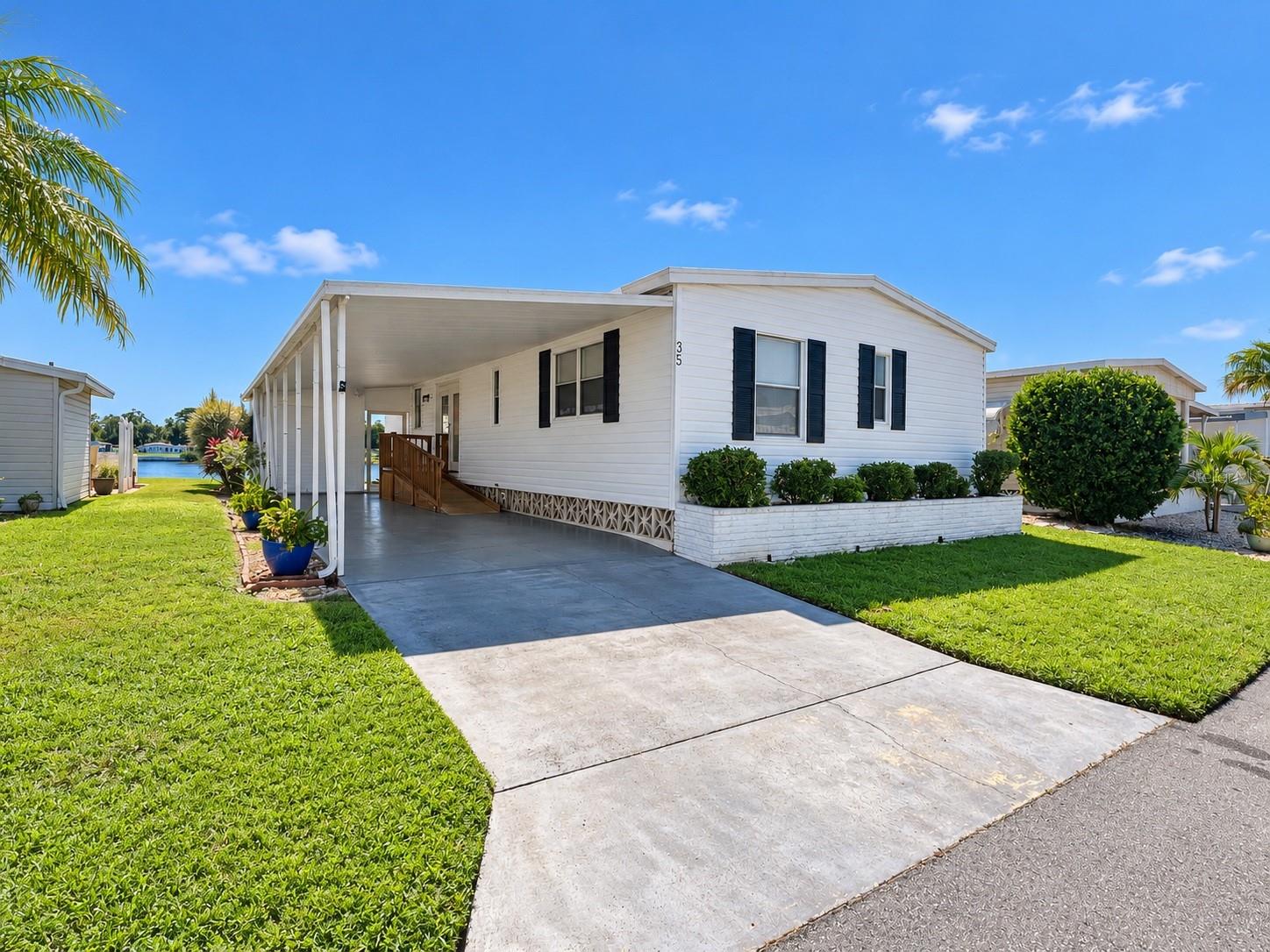 808 53rd Ave E #35 — photo