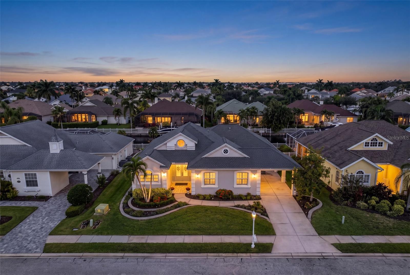 4739 Compass Dr — photo