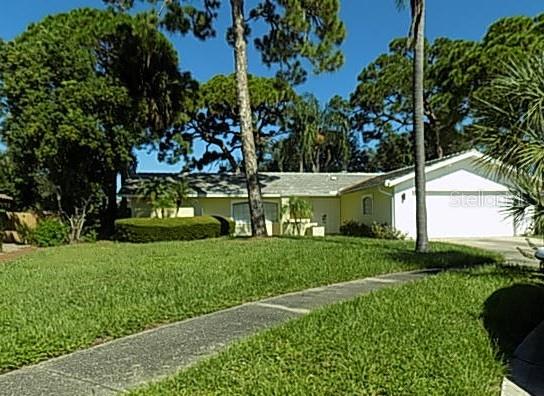 2839 Hardee Dr — photo