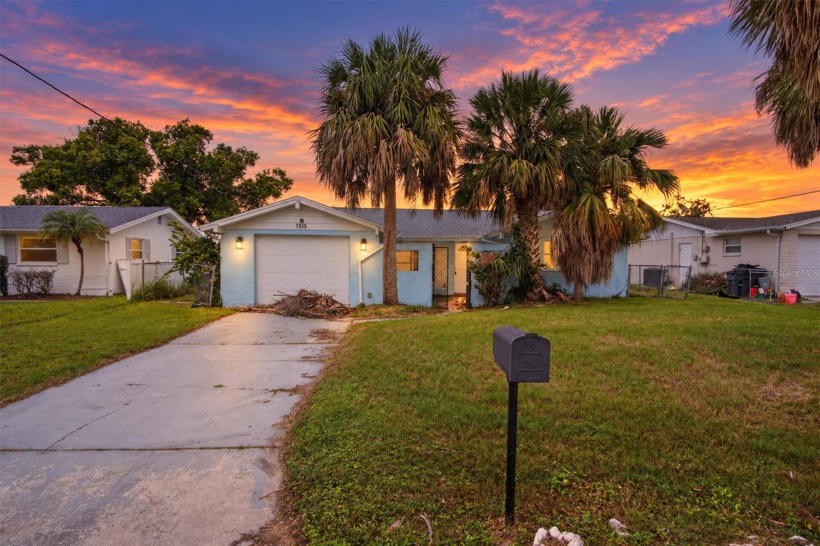 7313 Mako Dr — photo