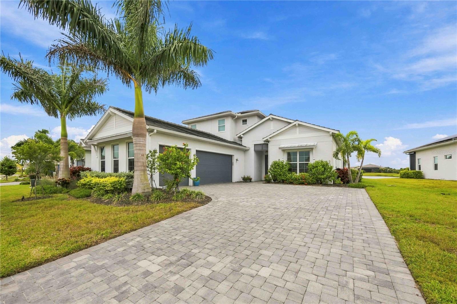 8110 Redonda Loop — photo