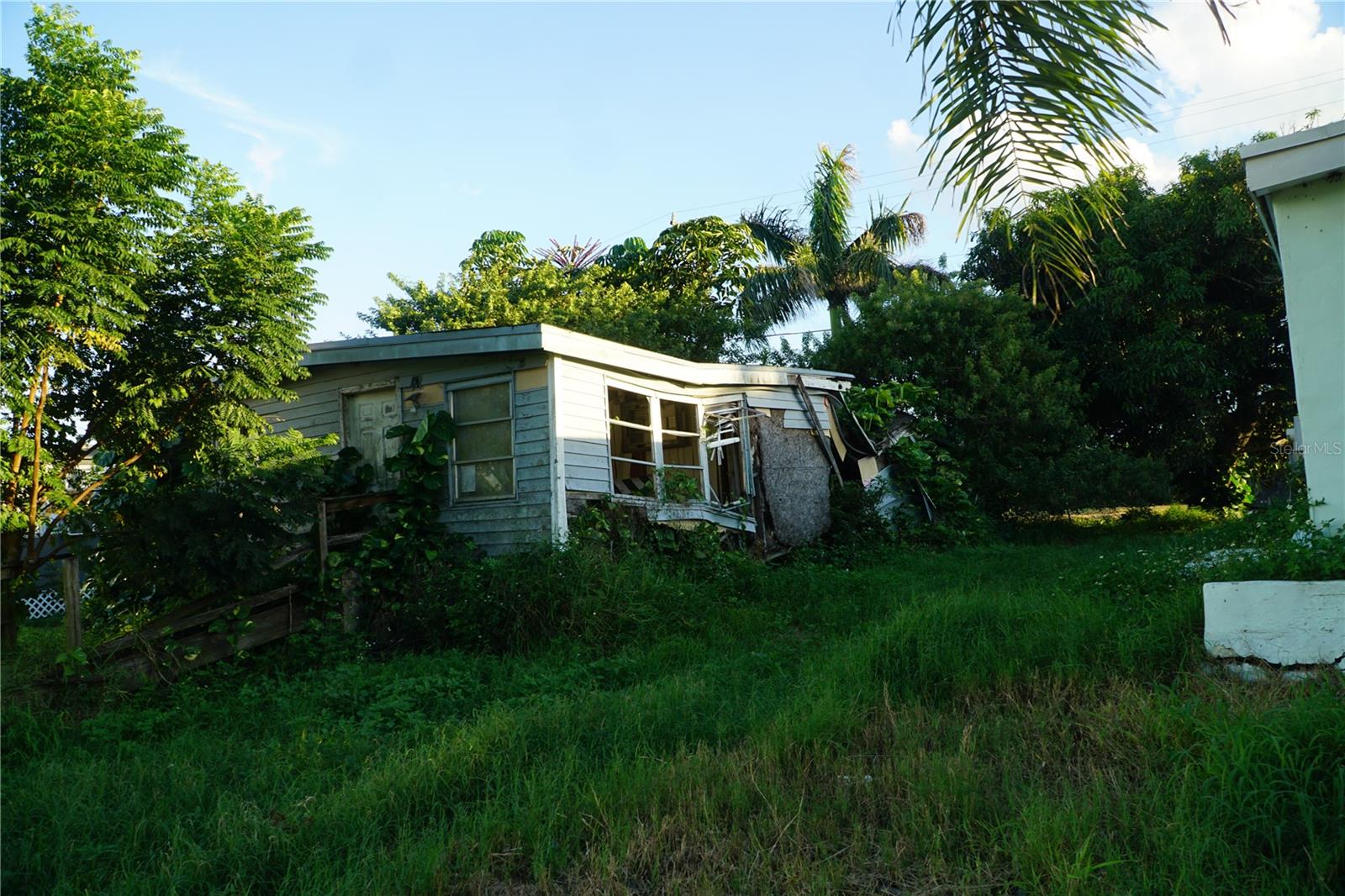 412 S Cocoanut Rd — photo