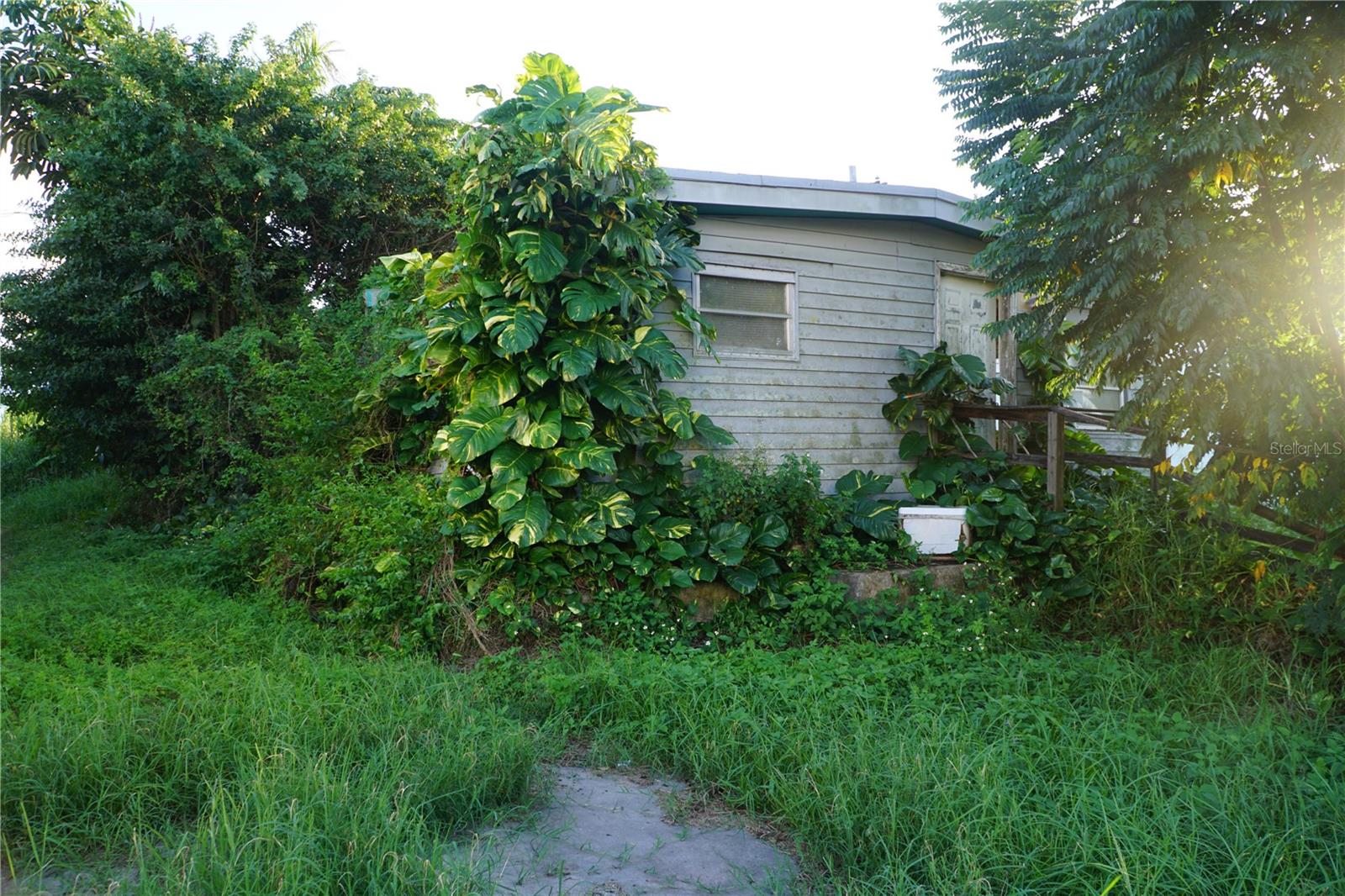 412 S Cocoanut Road, Pahokee, FL 33476 — photo 2