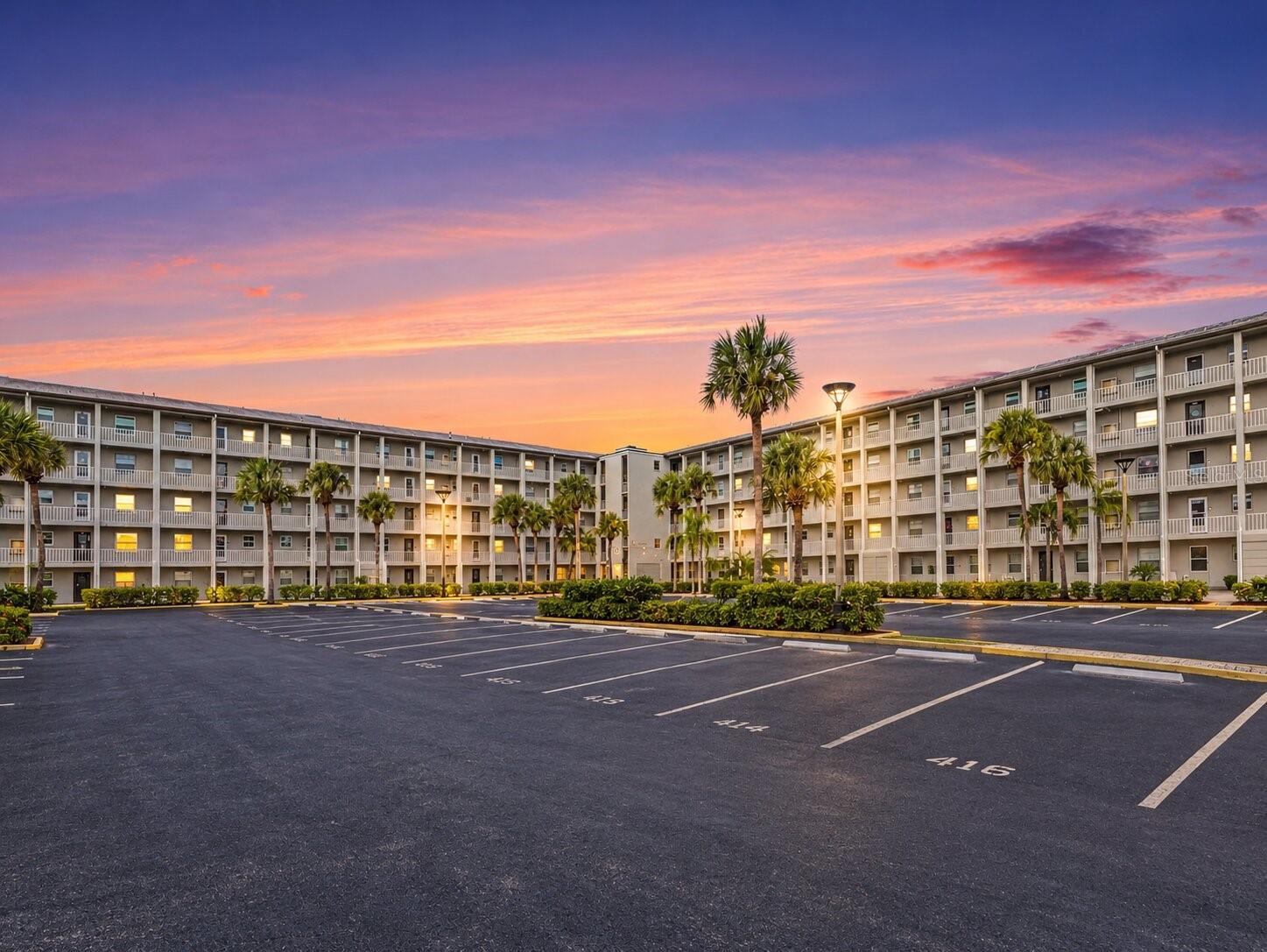 3108 Lake Bayshore Dr #211 — photo