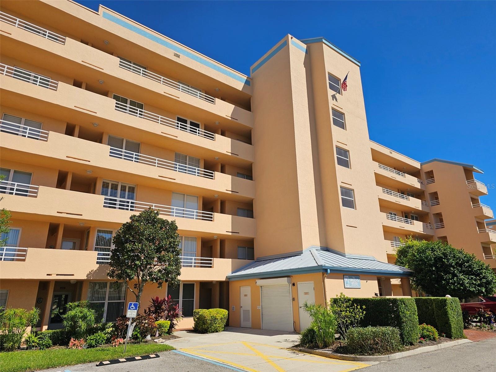 4550 Pinebrook Cir #205 — photo