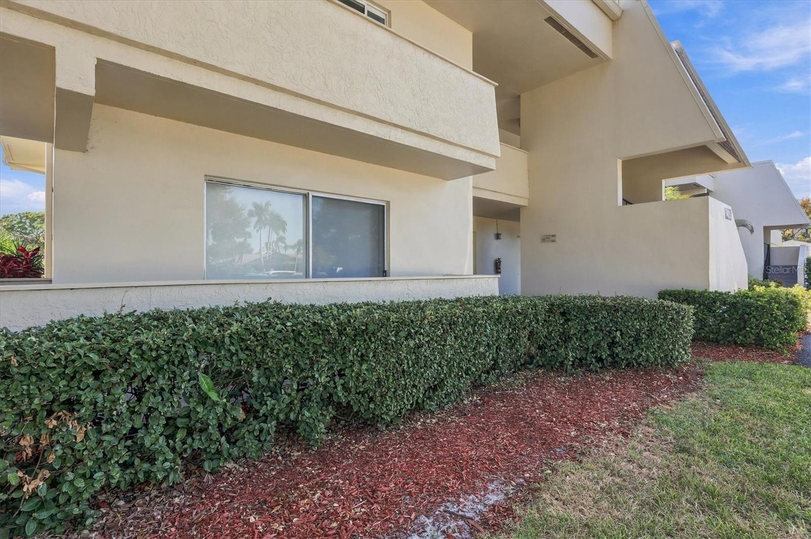 7405 W Country Club Dr N #104 — photo