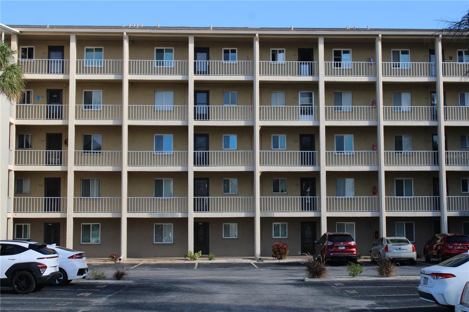 3561 Lake Bayshore Dr — photo